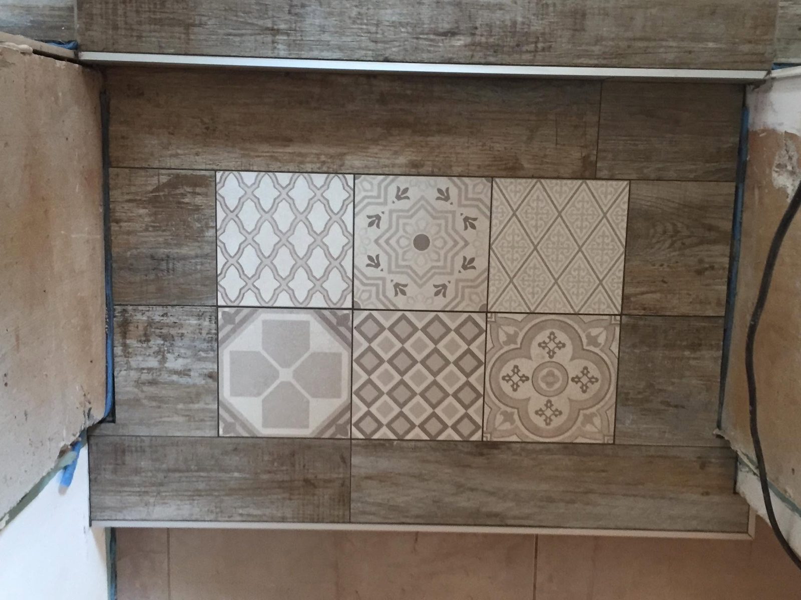 Mur en carreaux de ciment décoratifs